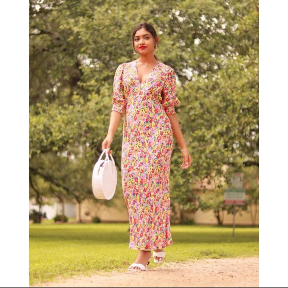 - Floral Puff Sleeve Dress